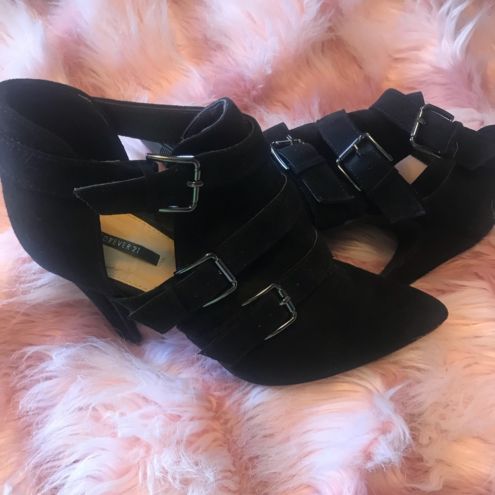 Black heels